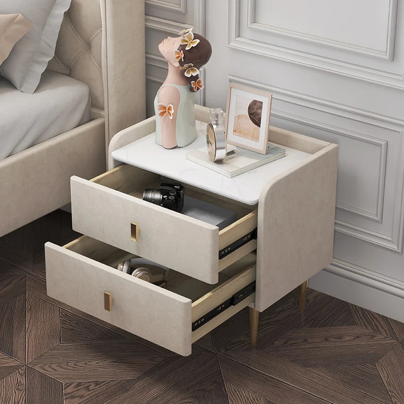 Solid wood fabric bed, French cream style, modern light luxury.