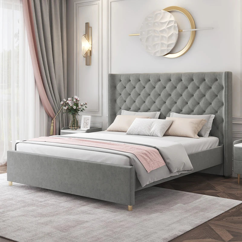 Solid wood fabric bed, French cream style, modern light luxury.